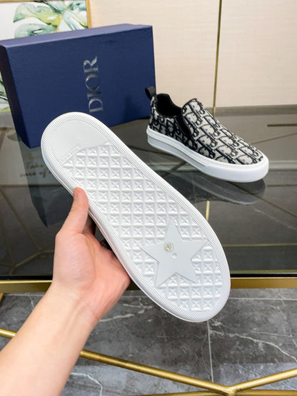 CHD Sneakers Slip on