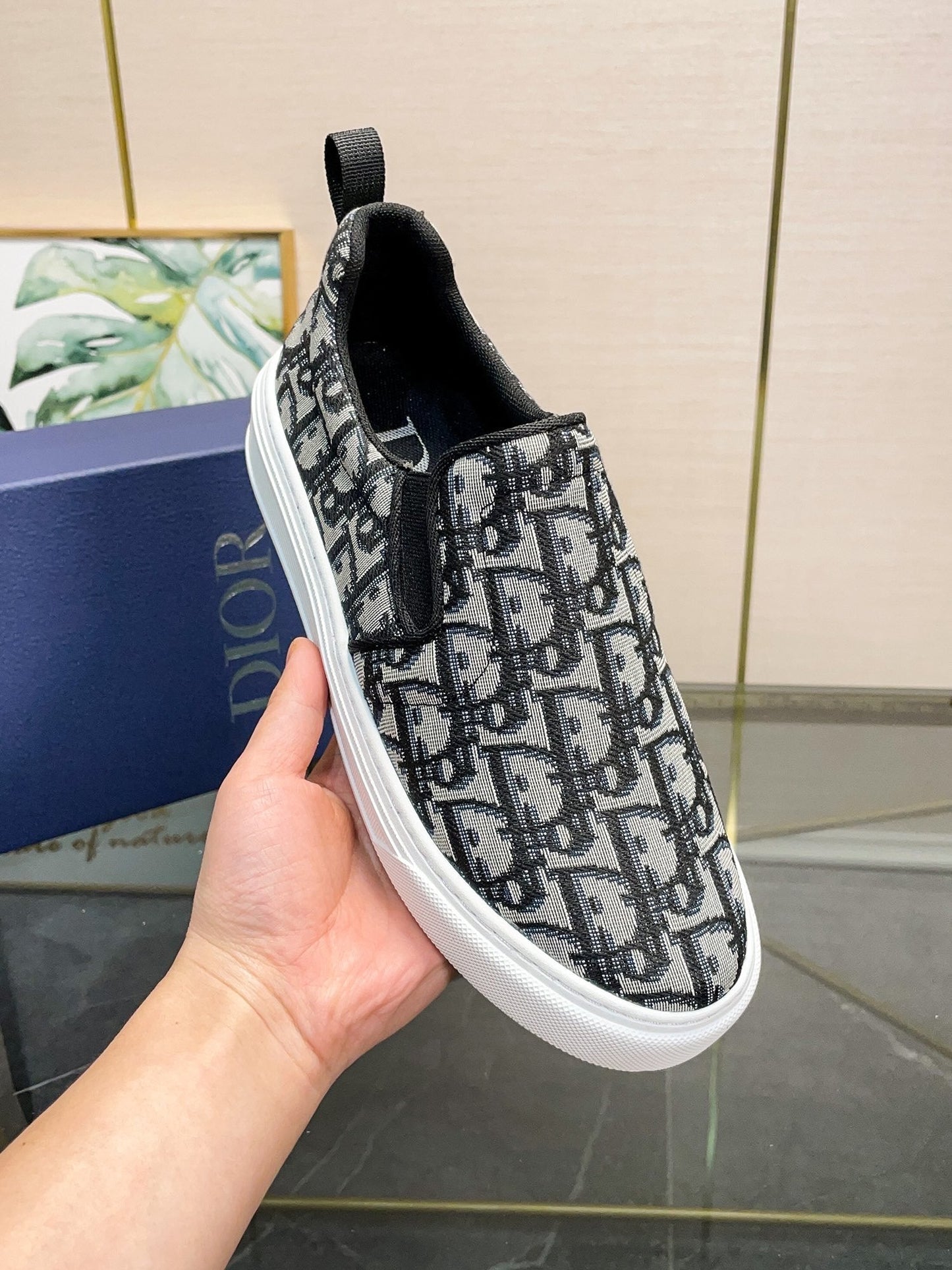 CHD Sneakers Slip on