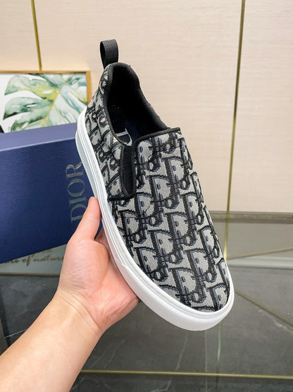 CHD Sneakers Slip on