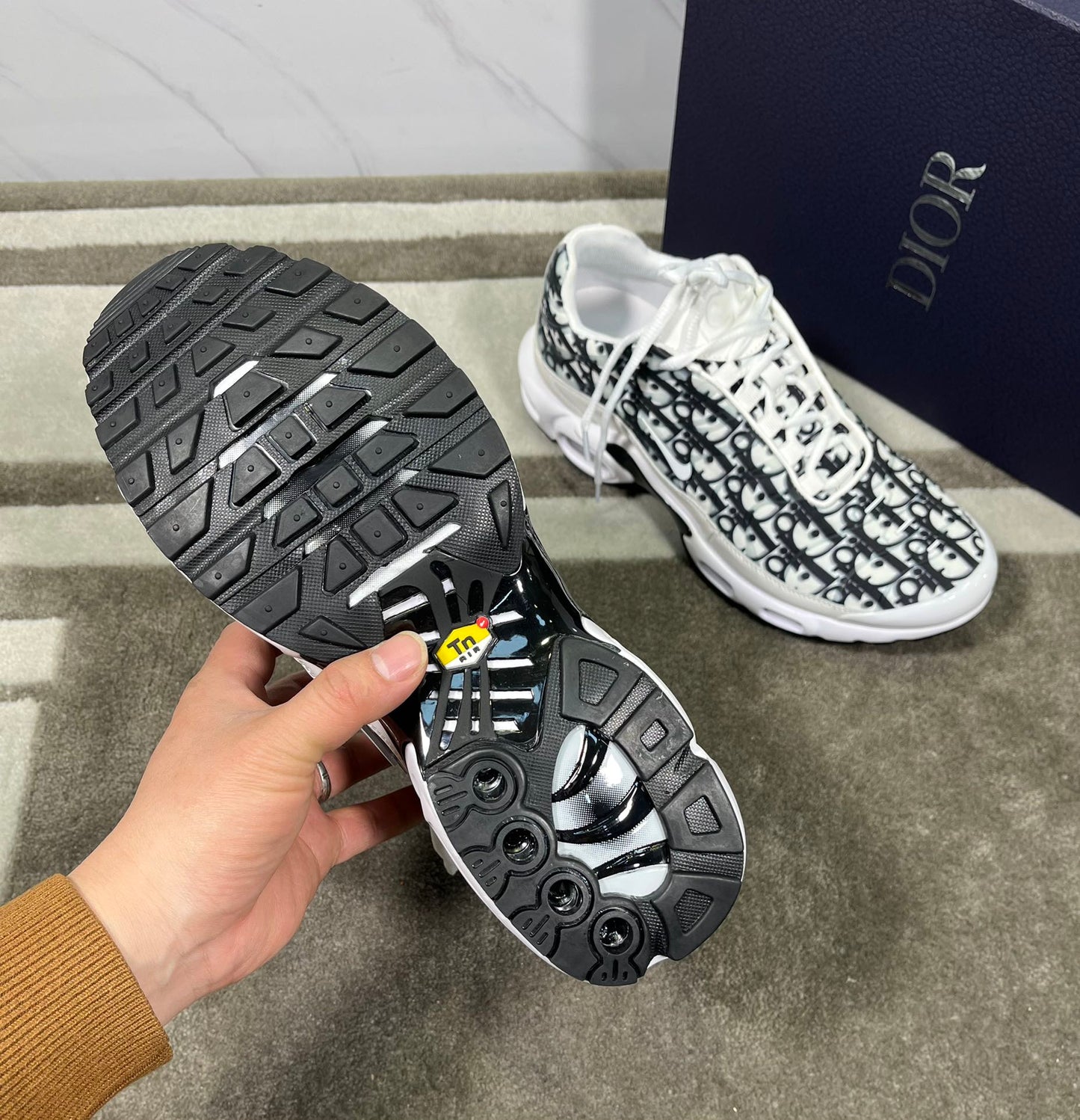 N*KE CHD  Sneakers Monogram 46
