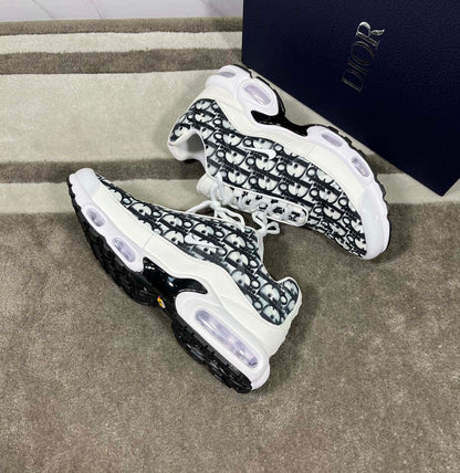 N*KE CHD  Sneakers Monogram 46