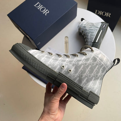 CHD Sneakers Woman High 2 Color ' s