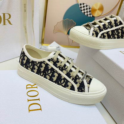 CHD  Sneakers 2 Color 's
