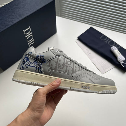 CHD Sneakers  Woman  & Man