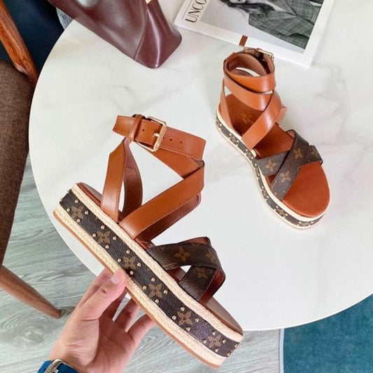 LU Sandals