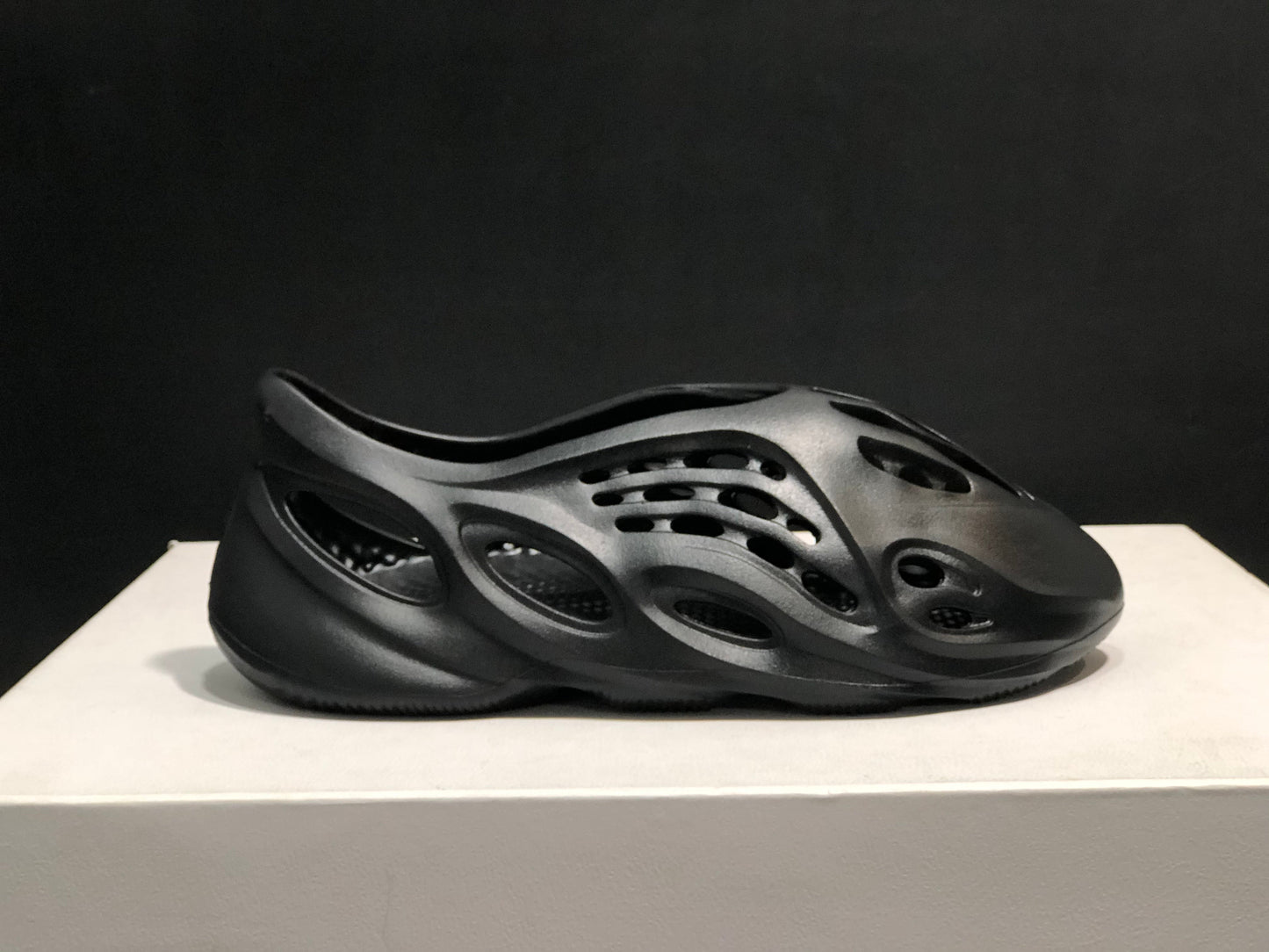 YEZY Foam Shoes  Sandals 7 color 's