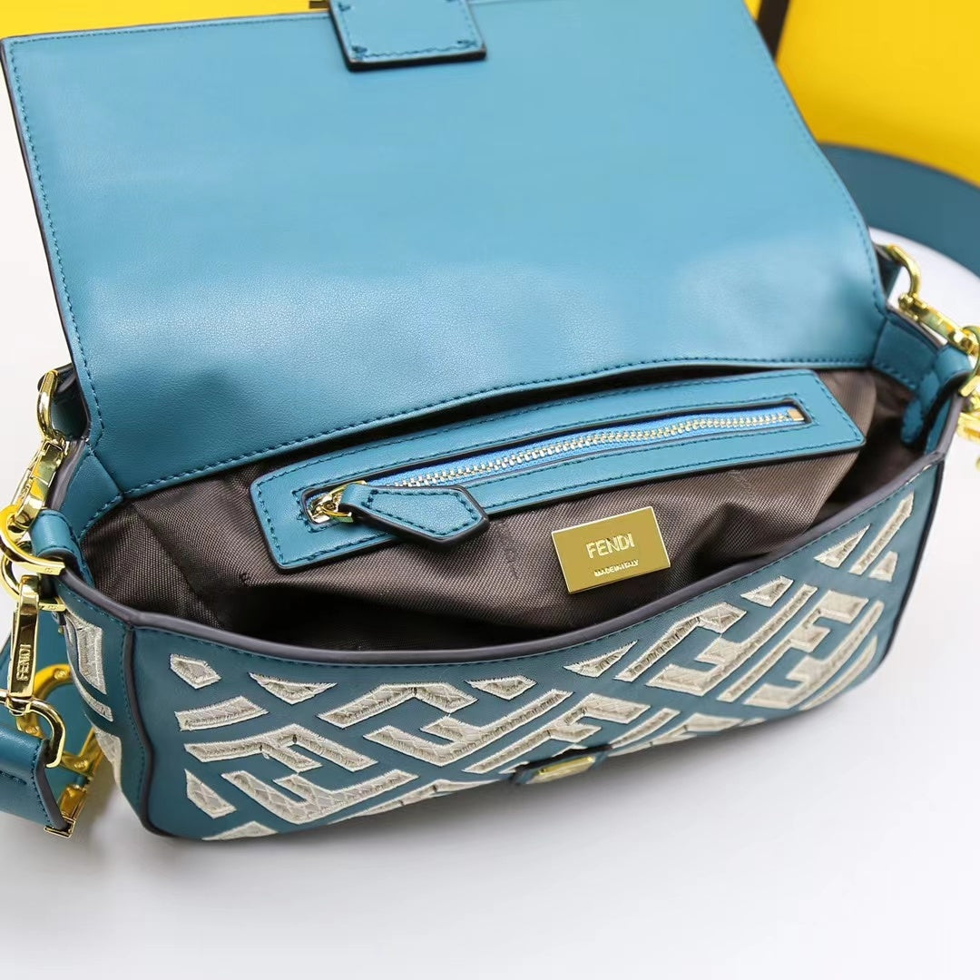 FEN  Bag Handbag Baguette