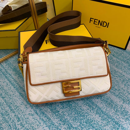 FEN  Baguette Bag Handle 28 cm