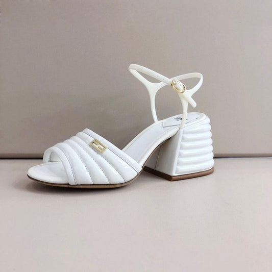 GU Sandals Suede  White