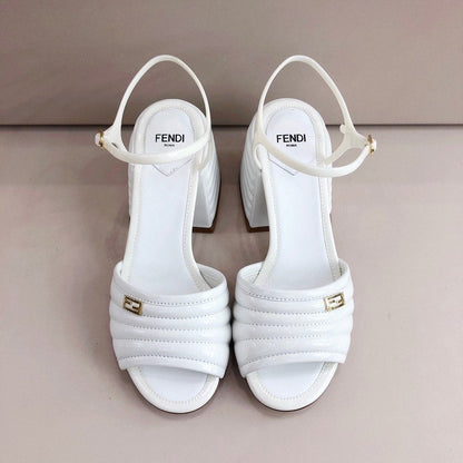 GU Sandals Suede  White