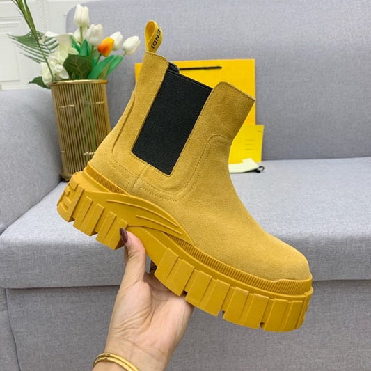 Fen Boots Logo Yellow