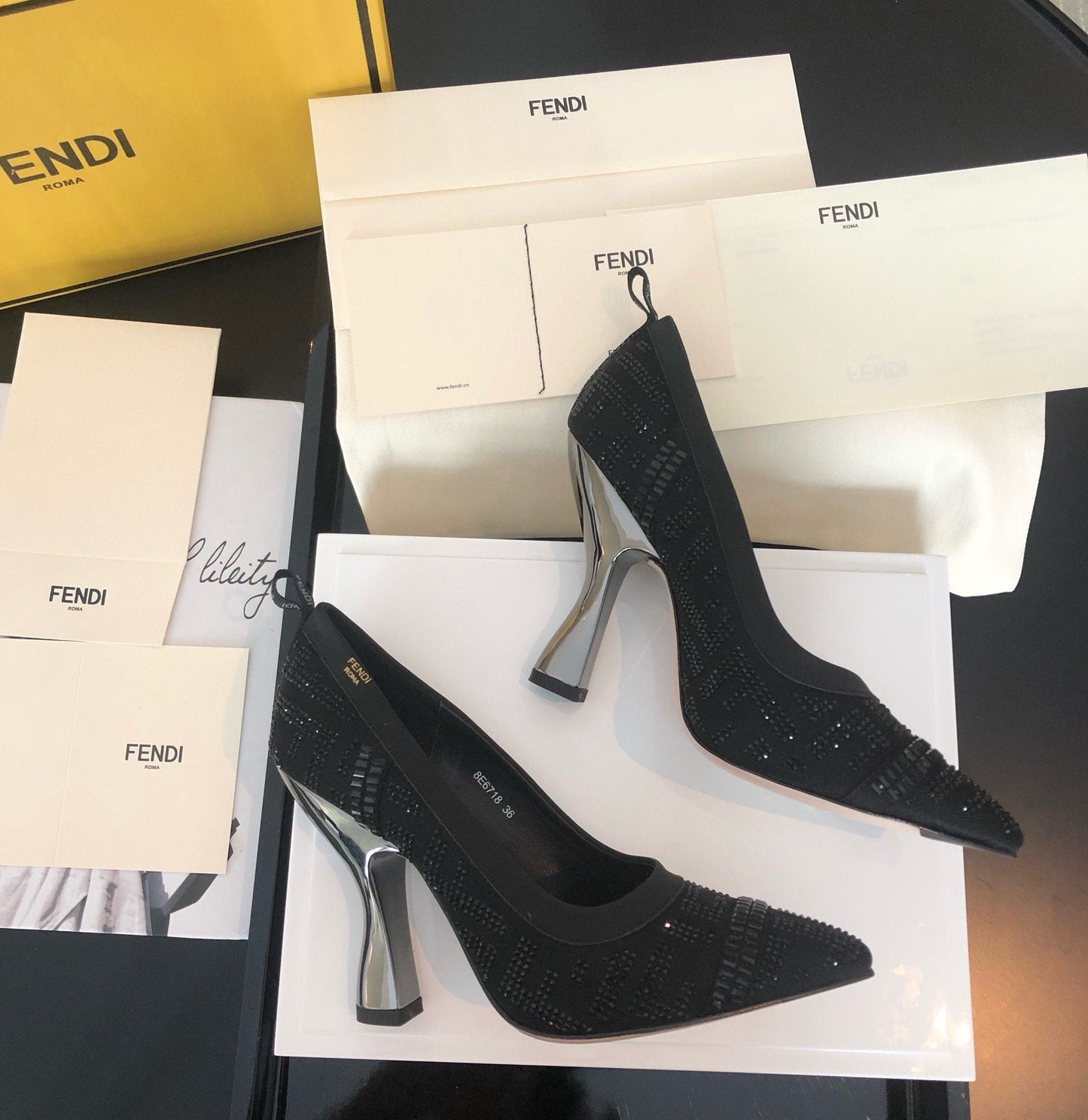 Fen Pump Shoes 2 colors