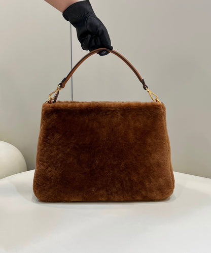 FEN  Bag Shearling   36 cm