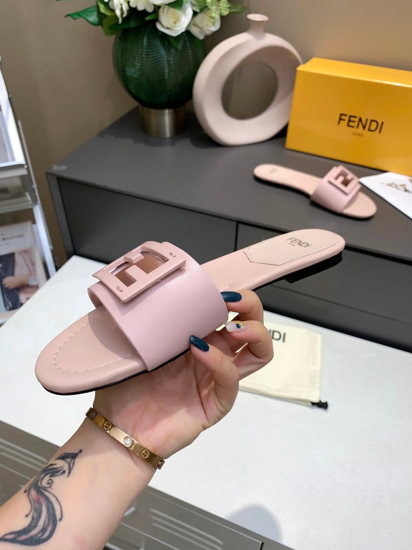 FEN Slippers Toe  Mule Pink