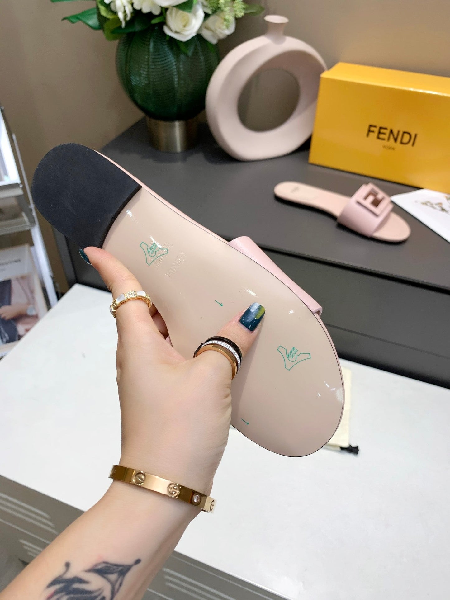 FEN Slippers Toe  Mule Pink