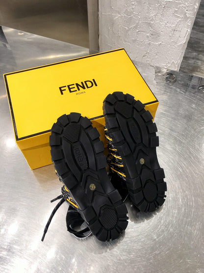 FEN Slippers Slide on Black