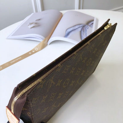 LU Bag Pochette Voyage MM
