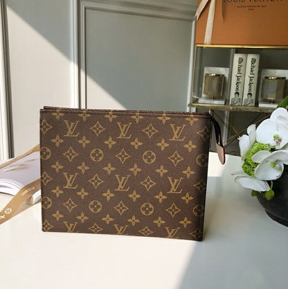LU Bag Pochette Voyage MM
