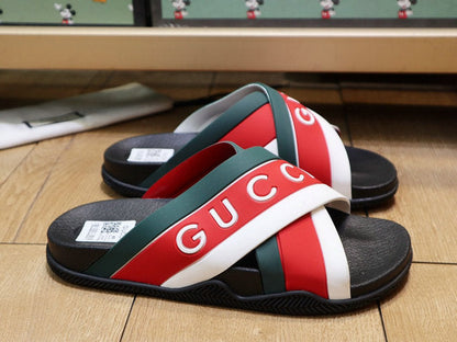 GU Slippers Slider 2 Color 's