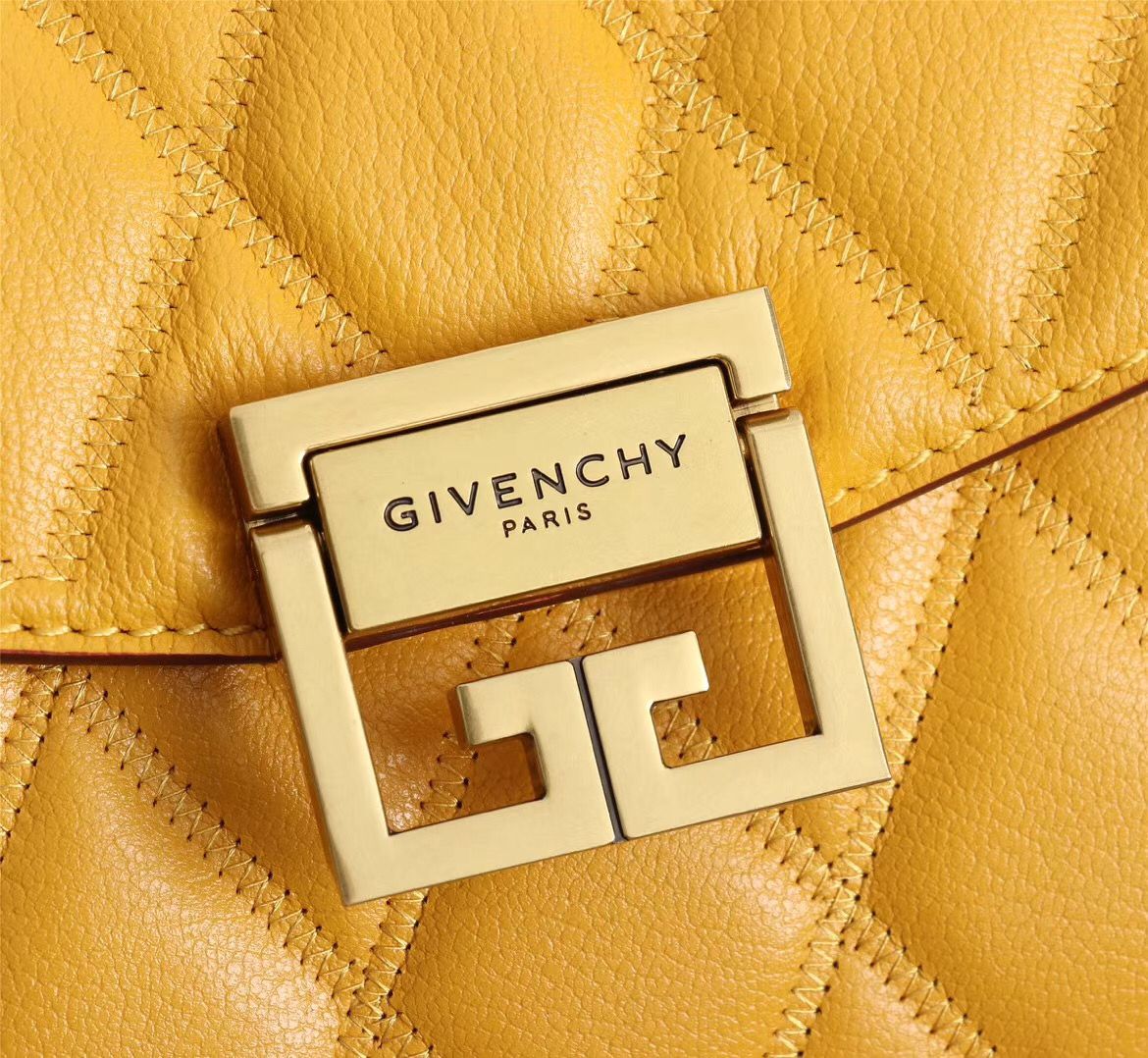 Givenjy  Bag Yellow  2 Size's