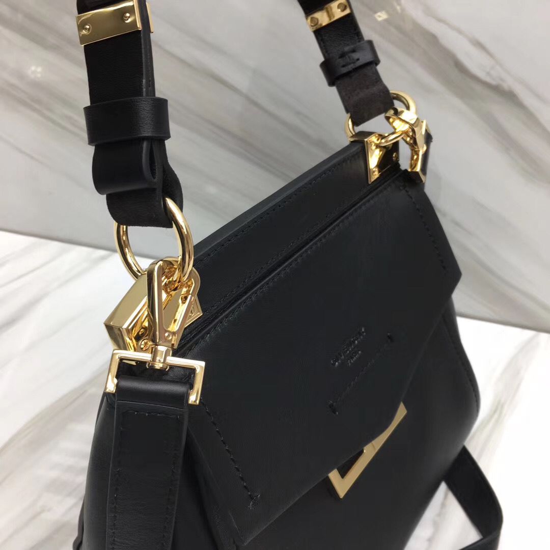 Givenjy Bag  2 Size's