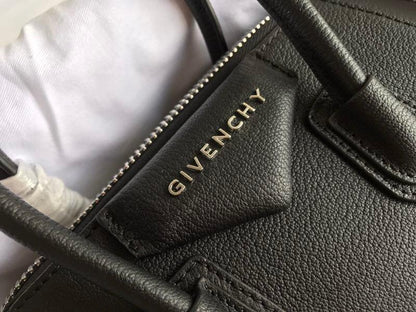 Givenjy  Bag Black