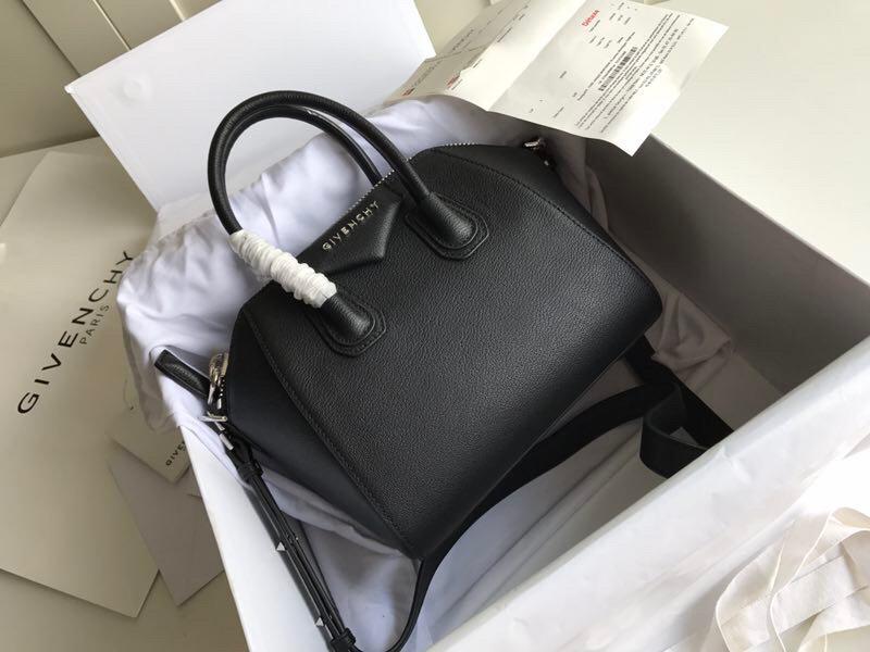 Givenjy  Bag Black
