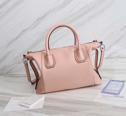 Givenjy Bag Pink  Antigona