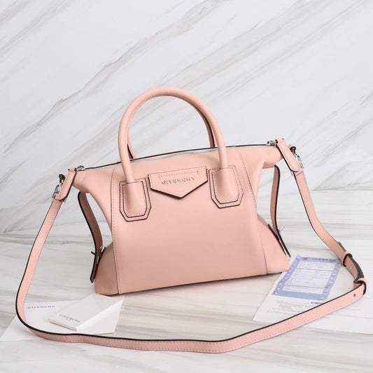 Givenjy Bag Pink  Antigona