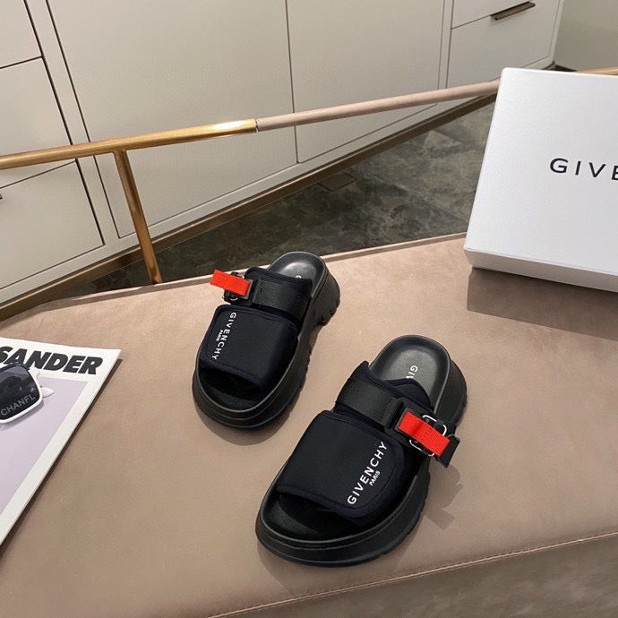 Givenjy Slippers Mule 2 Color's Woman