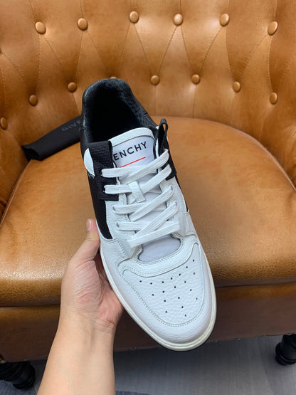GIVENJY Sneakers  Run Away