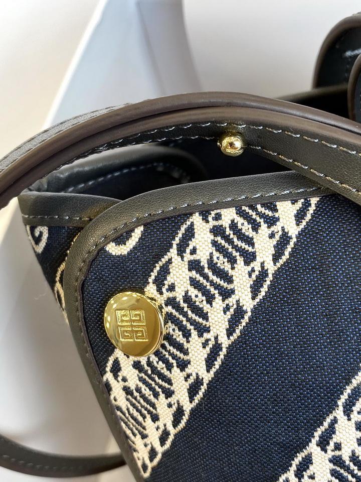 Givenjy Tote Bag