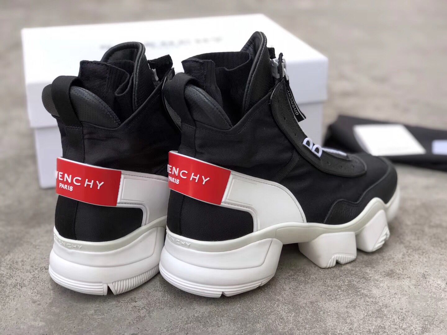 Givenjy Boots Zipper White