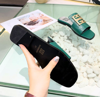 Givenjy Slippers Black