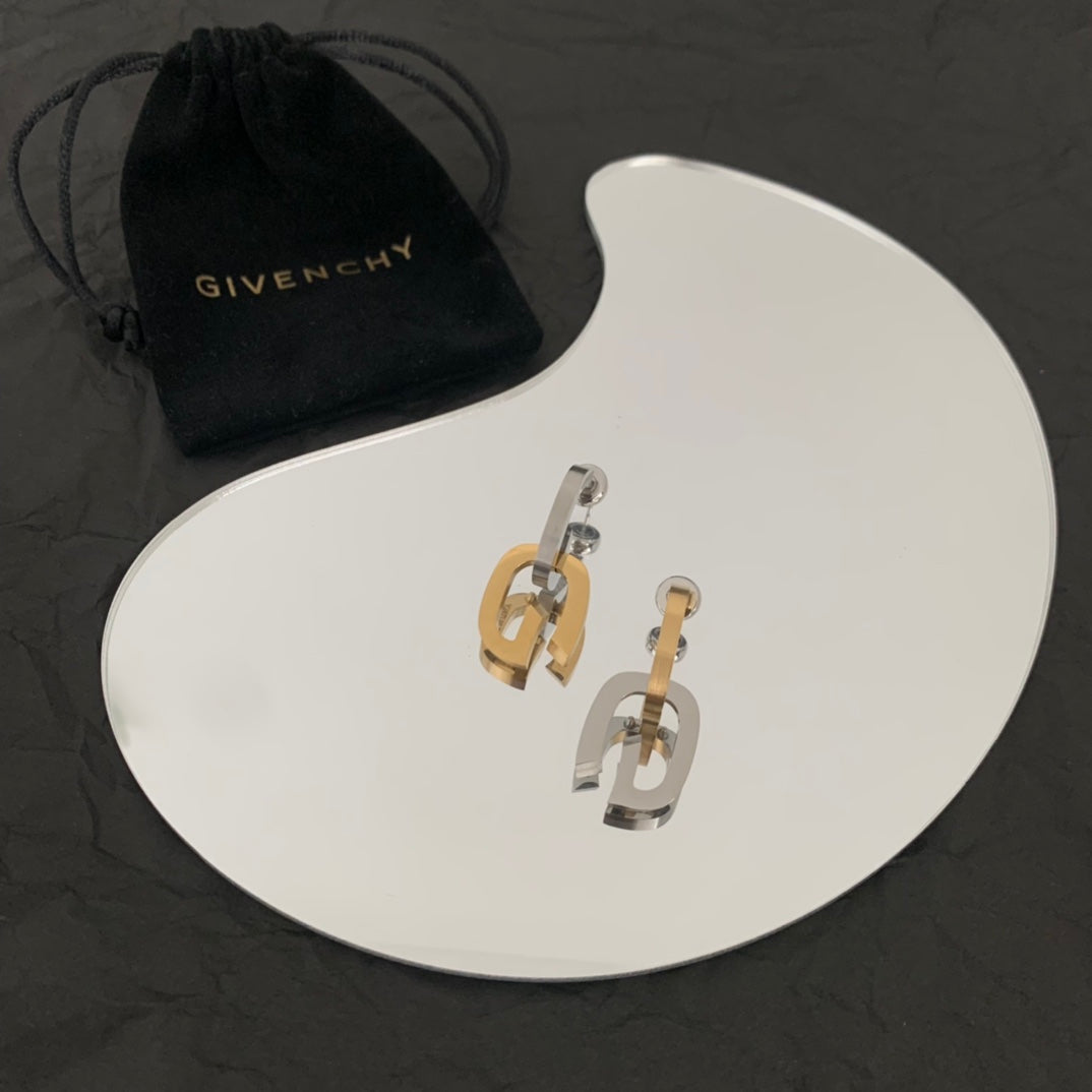 GIVENJY  Earring