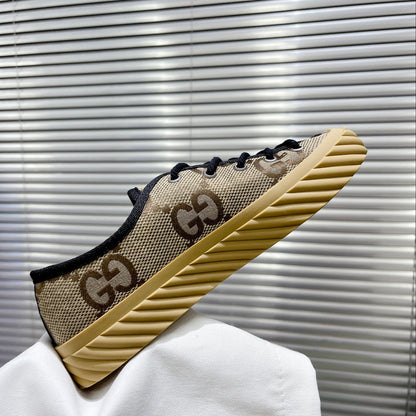 GU Sneakers Maxi