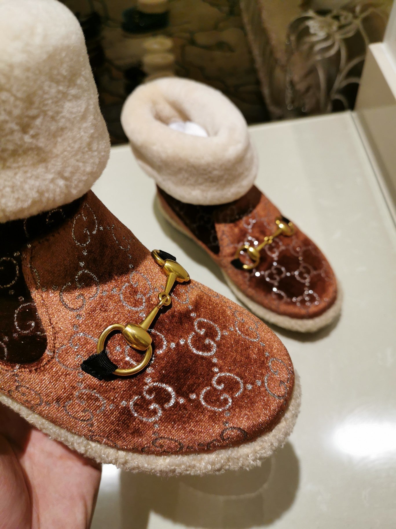 GU UGG Boots Warm Brown