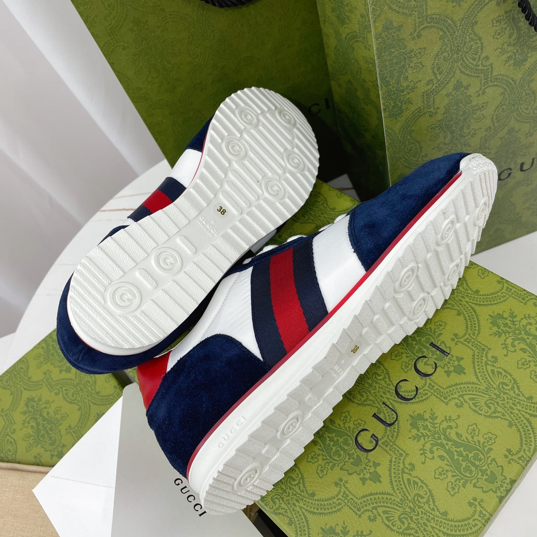 GU  Sneakers