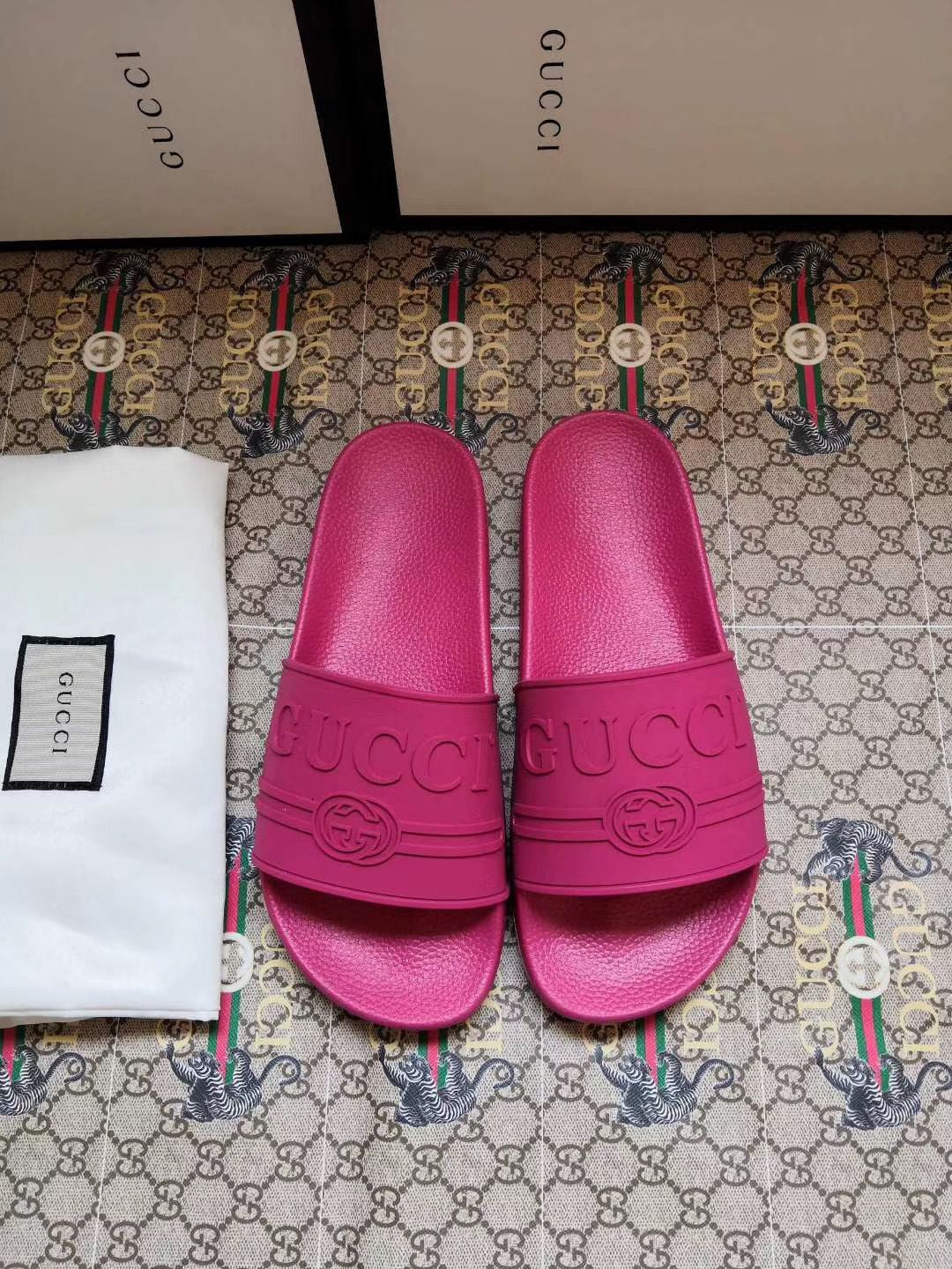 GU  Slippers  2  Color 's