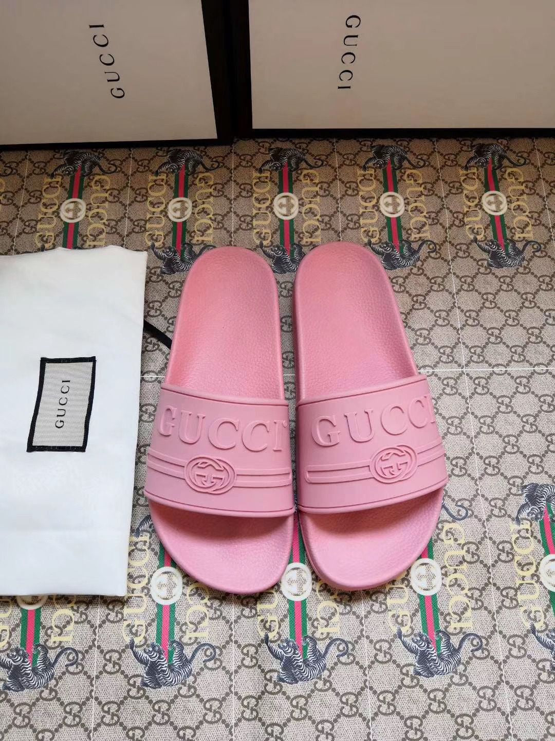 GU  Slippers  Pink