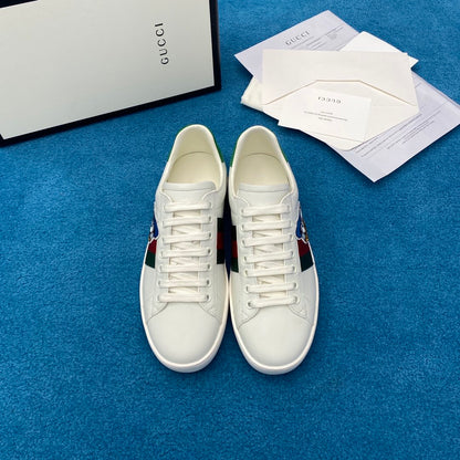 GU Sneakers Duck