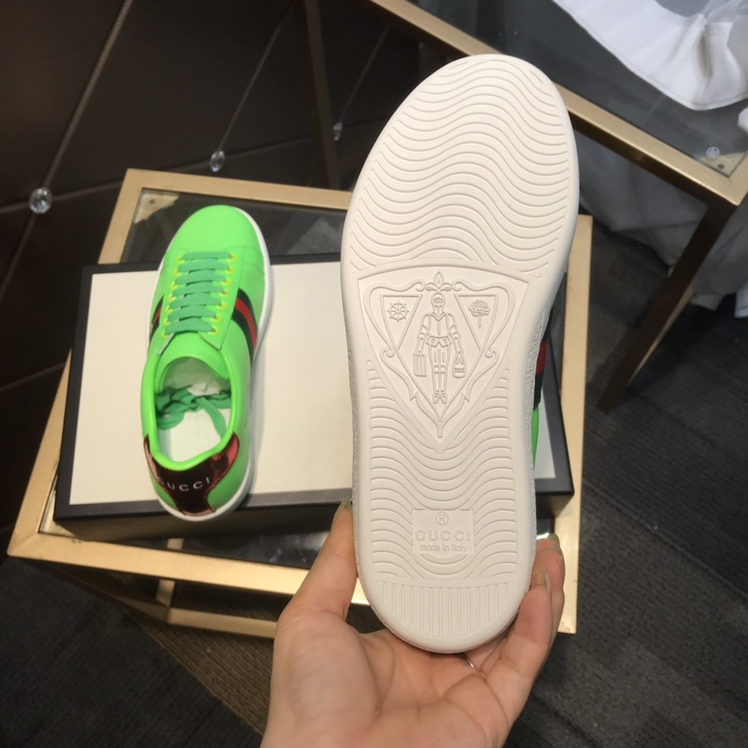 GU Sneakers Green