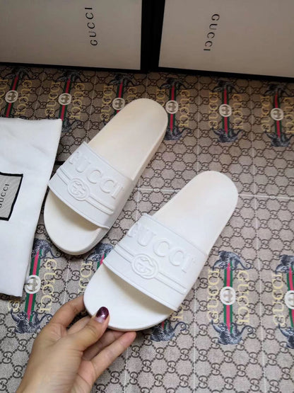 GU  Slippers  2  Color 's