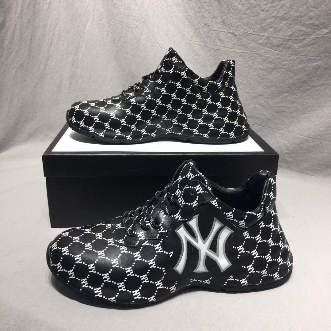 GU Sneakers NY Black