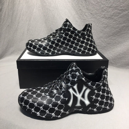 GU Sneakers NY Black