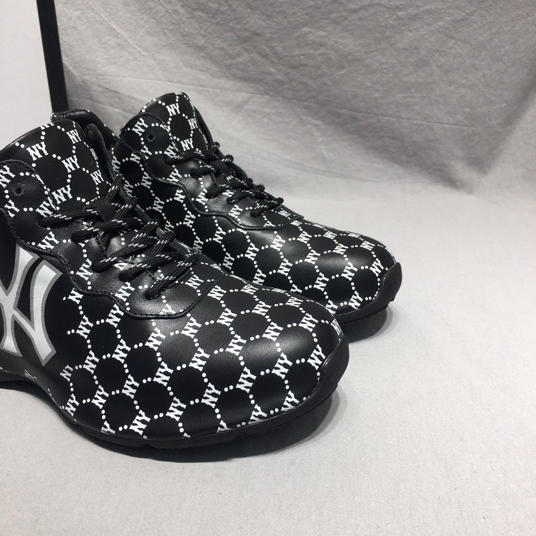 GU Sneakers NY Black