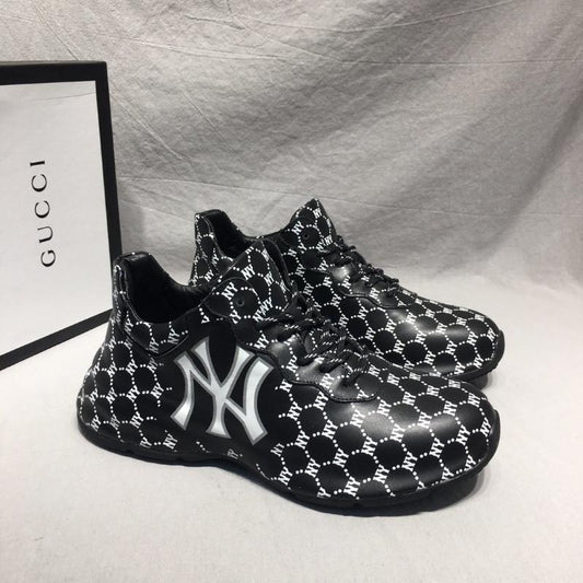 GU Sneakers NY Black