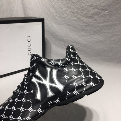 GU Sneakers NY Black