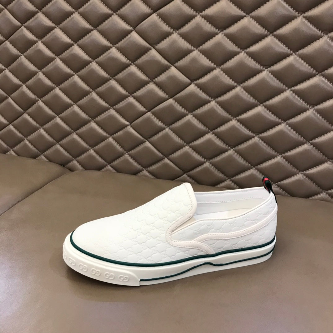 GU Sneakers Slip on  2 Color 's