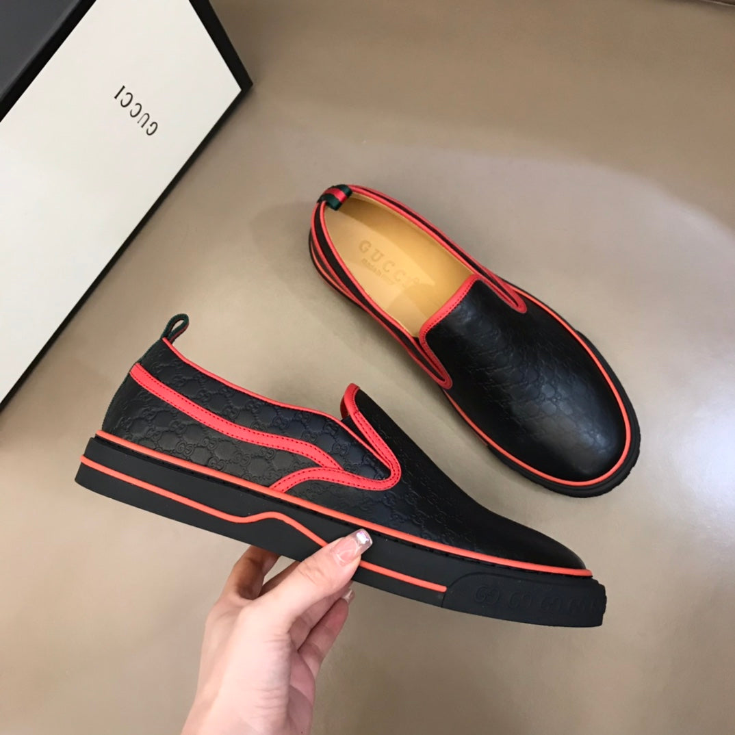 GU Sneakers Slip on  2 Color 's
